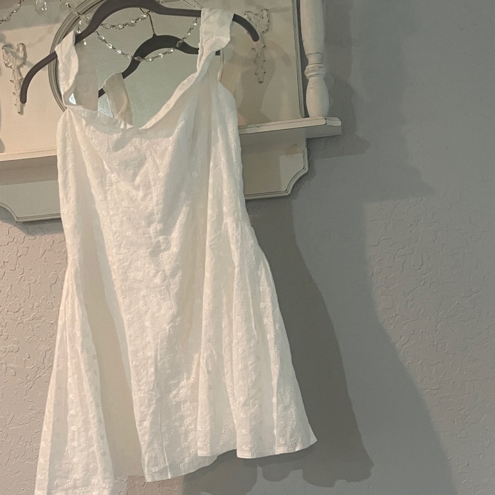 Hello Molly White Dress white perfection NWT